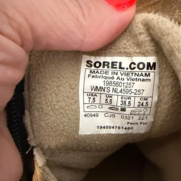 Sorel Brown Suede Ankle Boots with Cream Sole - Picture 4 of 7